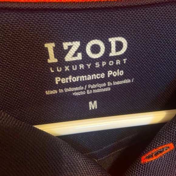 Izod Polo. Men’s Size Medium - Picture 2 of 3